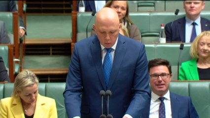 Dutton seeks meeting with AFP on Nauru contractor briefing