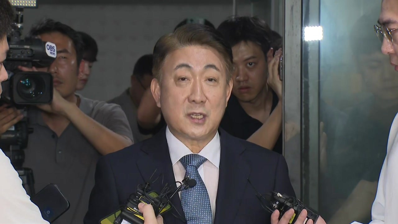 이동관 "언론 장악해선 안 돼, 다만 자유엔 책임 따라야" / YTN