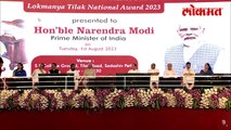 मोदी उठले.. -मराठीत भाषणाला-सुरुवात केली..-तेव्हा काय घडलं-