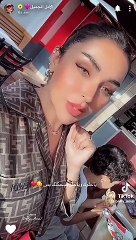 أمل الأنصاري تروي موقفا لطيفا مع عجوز أجنبي: نصحها بجني الملايين