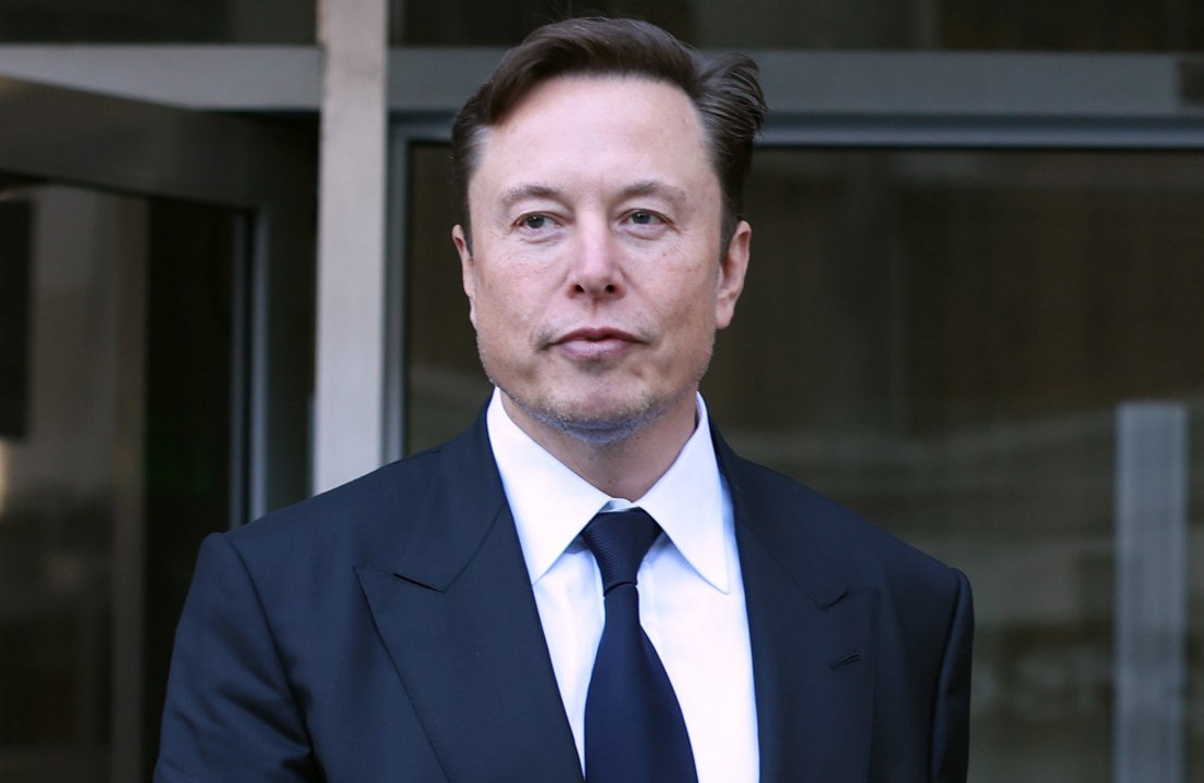 Elon Musk soll Starlink, seinem Satelliten-Internetdienst, mehrfach in der Ukraine eingeschränkt haben
