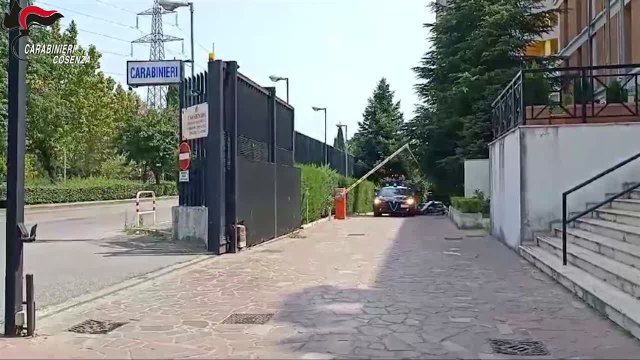 Droga spacciata a minori, 19 misure cautelari a Cosenza