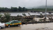 Piogge torrenziali in Cina, a Pechino strade ricoperte di fango