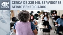 Governo Tarcísio de Freitas muda cálculo de bônus para professores de SP