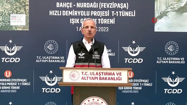 Bakan Uraloğlu, Bahçe-Nurdağı Varyantı Demir Yolu Tüneli Işık Görme Töreni'ne katıldı