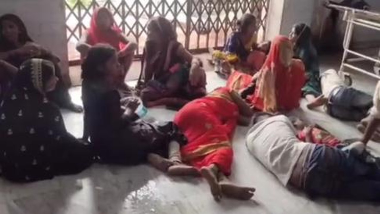 रीवा: पिकअप वाहन पलटने से 30 लोग हुए घायल, पांच की हालत गंभीर