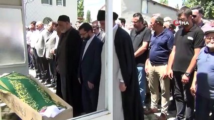 Il est mort dans l'accident qui a fait 8 morts à Kars, il s'est avéré que le soldat revenait de rendre visite à son fils.Dernière mission pour le père.