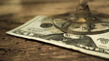 9 Things Bartenders Wish You Knew About Tipping