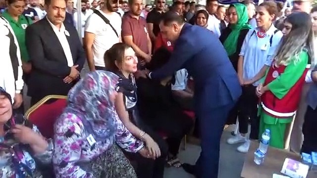 Zırhlı aracın devrilmesi sonucu şehit olan polisin naaşı memleketine uğurlandı