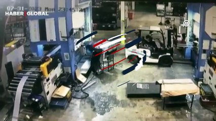 Düzce'de korkunç kaza: Forklift ile direk arasında sıkışarak hayatını kaybetti