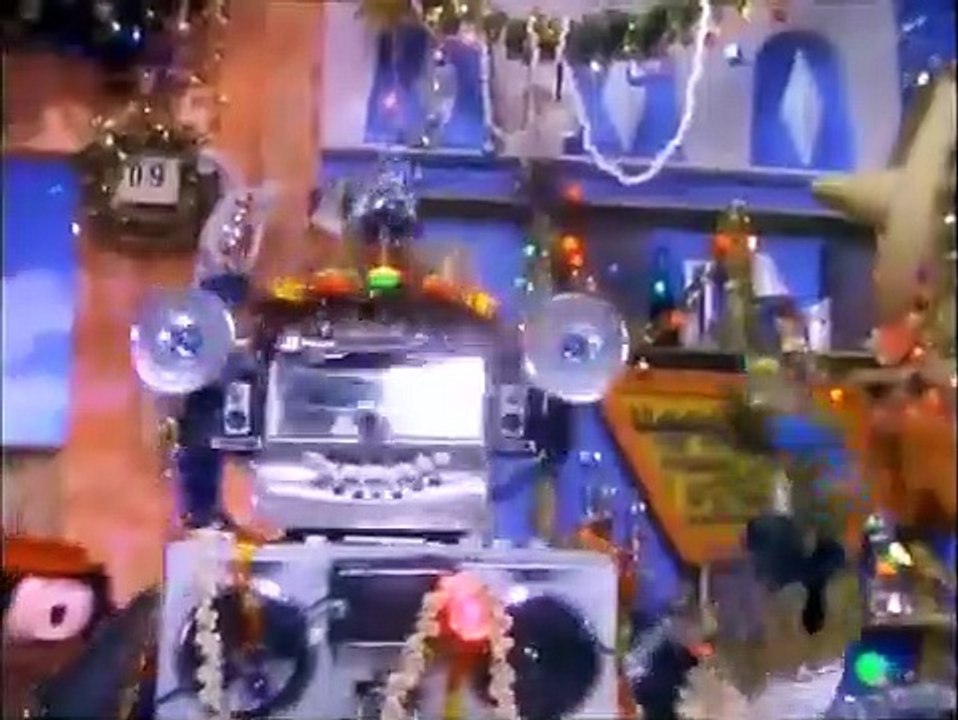 Pee Wee and Charo Feliz Navidad__