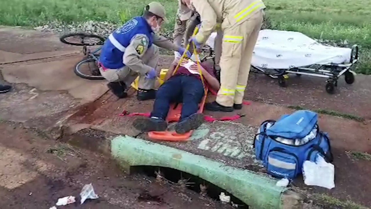 Homem fica ferido em acidente na Avenida das Pombas