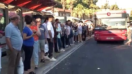 Tunç Soyer a annoncé, "Dieu merci" ! Les services de métro et de tramway commencent demain