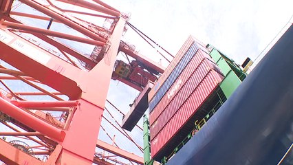 [굿모닝경제] 무역 수지 두 달째 '불황형 흑자'...음식점 주류 할인 허용 / YTN