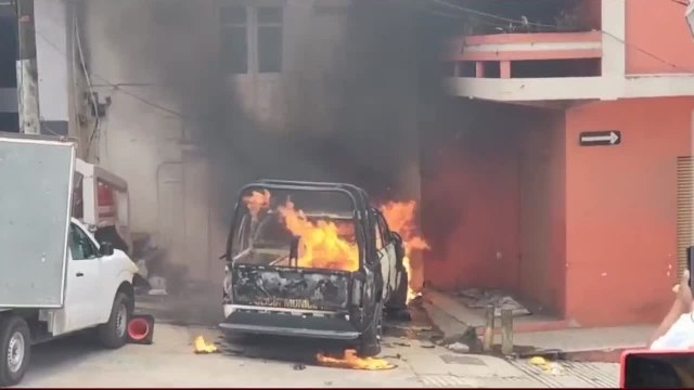 Los pobladores de Zacualtipán queman la casa del alcalde