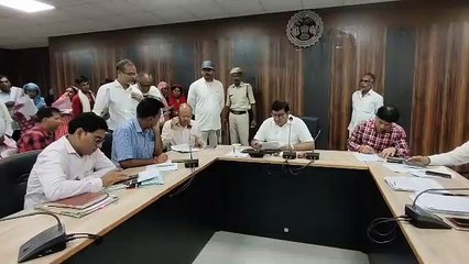शहरी गरीबों को आवास देने के नाम पर मांगी जा रही रिश्वत