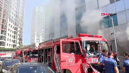 Bayrampaşa iş merkezinde yangın çıktı