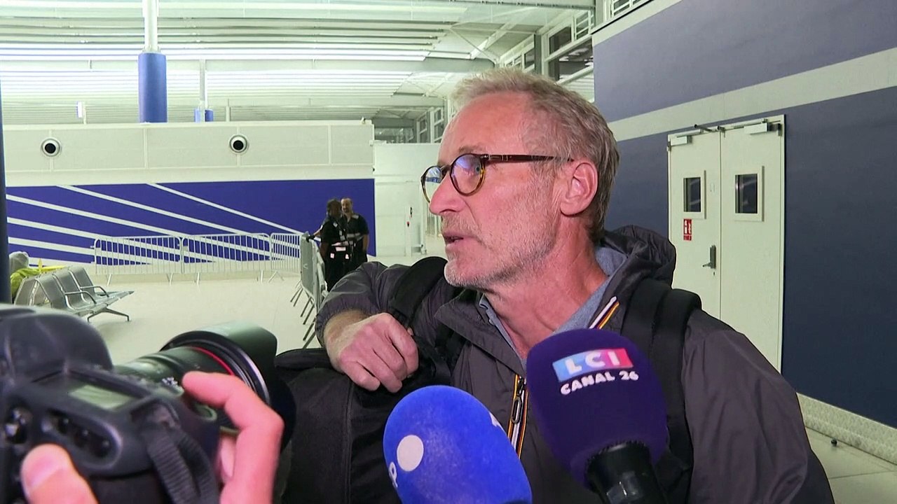 Erste Rückkehrer aus dem Niger in Frankreich gelandet