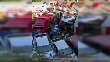 Kontrolden Çıkan Beton Mikseri 11 Araça Çarptı