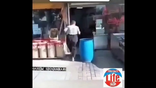 Mardin’de bir kişi serinlemek için girdiği fıçıya sıkışınca ölümden döndü