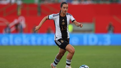 Schnellfragerunde mit Sara Däbritz: "... dann doch lieber Serie"