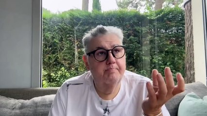 "Sexiste", "Rien à foutre" : Pierre Ménès se lâche sur le football féminin