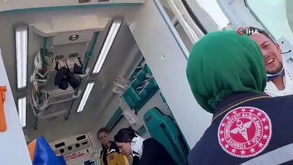 Çanakkale'de jip kamyon dorsesine çarptı: 5 yaralı