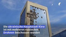 Russische Drohnen treffen Hochhaus in Kiew