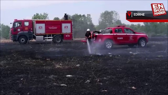 Otluk alanda yakılan çekyatlar yangına sebep oldu