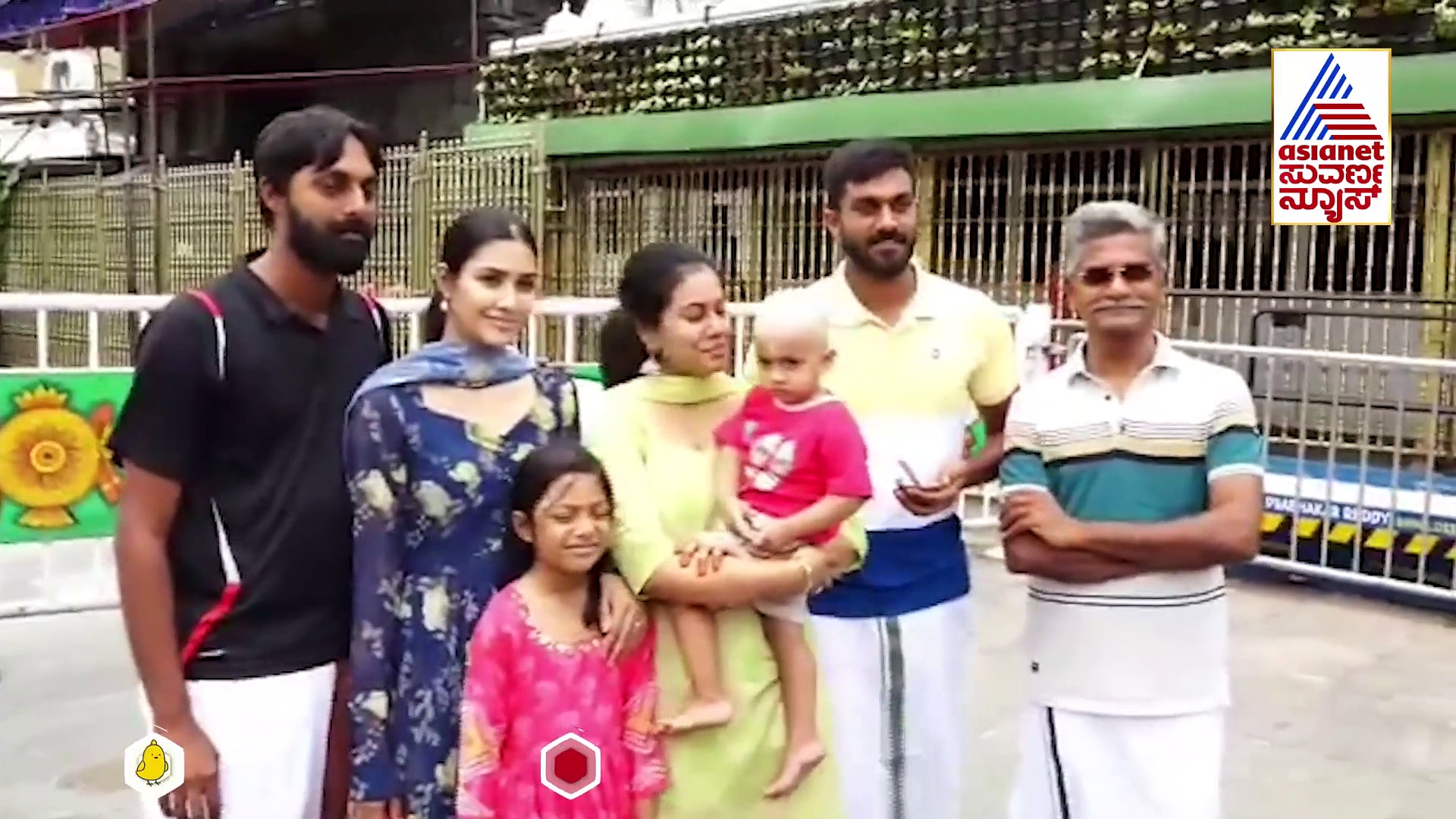 ಕ್ರಿಕೆಟಿಗ ವಿಜಯ್ ಶಂಕರ್ & ಫ್ಯಾಮಿಲಿ ಟೆಂಪಲ್ ರನ್; ತಿರುಪತಿ ವೆಂಕಟೇಶ್ವರನ ದರ್ಶನ ಪಡೆದ ಆಲ್ರೌಂಡರ್