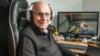 81-Year-Old Gamer Grandad Loves to Play VIDEO GAMES
