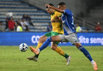 Dura remontada: Emelec cayó 1-2 ante Defensa y Justicia