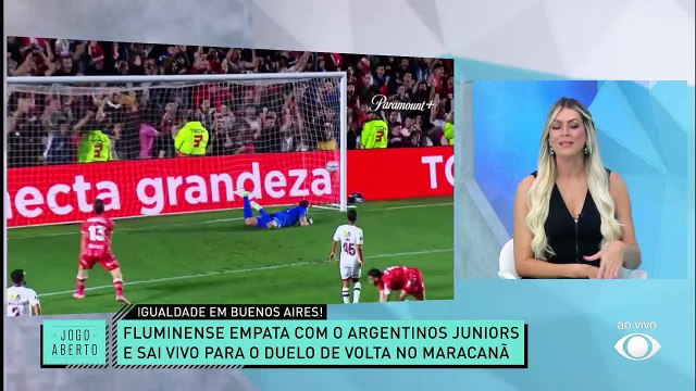 “Merecia a expulsão”, diz Renata Fan sobre ‘pisão’ de Marcelo em Argentinos Juniors x Fluminense
