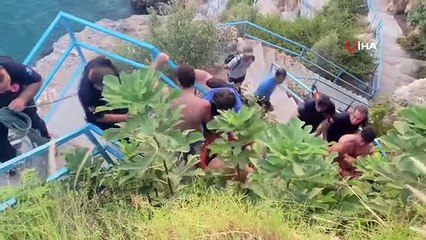 Une touriste russe sauvée d'une falaise de 40 mètres à Antalya