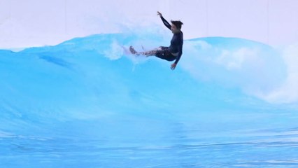 [영상] 무더위 날리는 '도심 속 서핑' / YTN