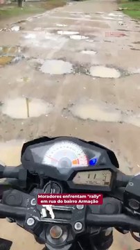 Moradores enfrentam rally em rua do bairro Armação