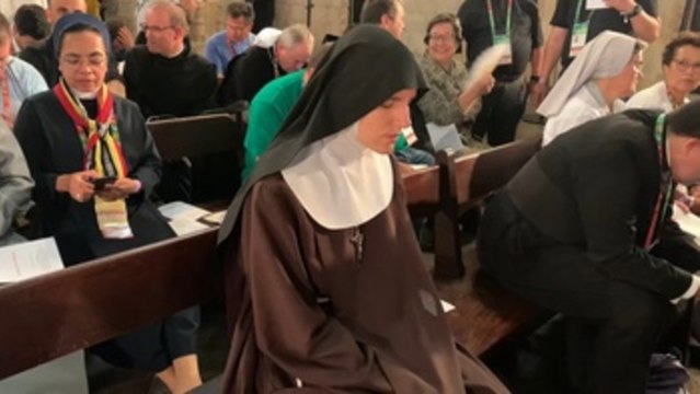 El papa pide purificación a la Iglesia de Portugal y escuchar a las víctimas de abusos