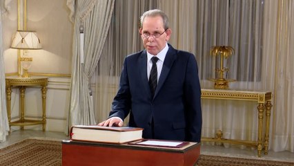 المعارضة التونسية تتحفظ على قرار إقالة رئيسة الحكومة