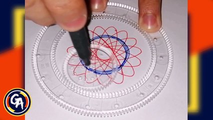 DIBUJANDO un mandala de anillo azul y pétalos rojos. (Usando espirógrafo). DRAWING a mandala with a blue ring and red petals. (using spirograph)