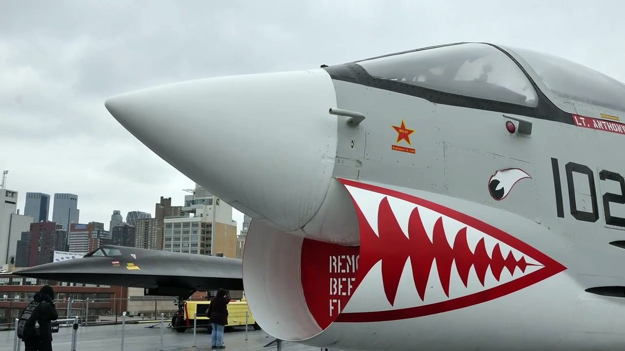 Vought F 8K - naval fighter aircraft - HD