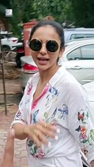 Rakul Preet Singh शानदार लुक में आई नजर