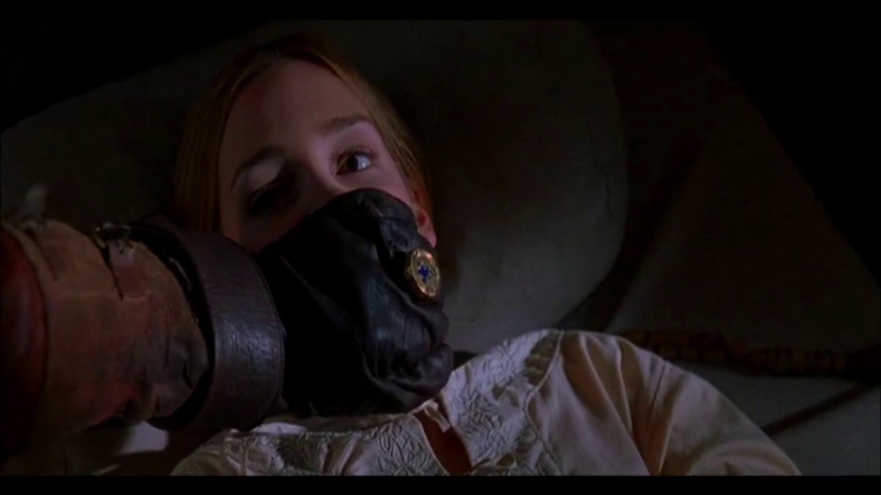 Piper Perabo Handgag and Ots Carry