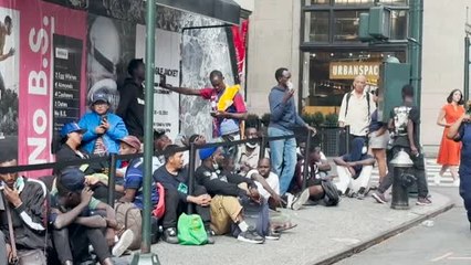 Nueva York enfrenta una crisis humanitaria en sus calles