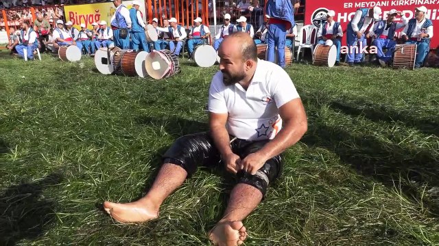 Muratpaşa Belediye Başkanı Ümit Uysal, Yağlı Güreş Ligi lideri Orhan Okulu ve Enes Doğan ile bir araya geldi