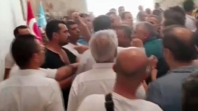 AKP’liler ile İYİ Partililer birbirine girdi!