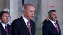 Erdoğan, Yüksek Askeri Şura üyeleriyle Anıtkabir'i ziyaret etti
