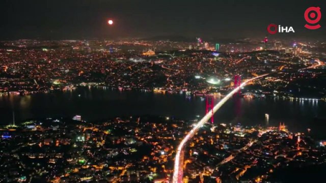 İstanbul'da hayran bırakan Süper Ay manzarası dron ile görüntülendi