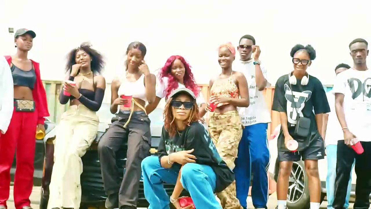Ste Milano - Dans dos (clip officiel)