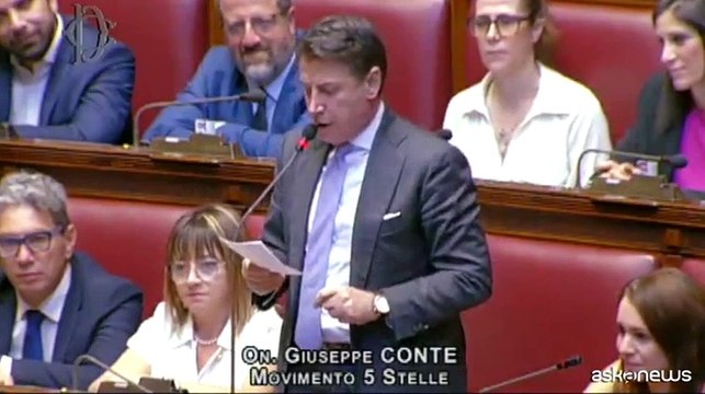 Salario minimo, Conte: lo volete ricco solo per i parlamentari