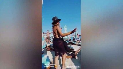 Tuvana Türkay'dan plajda oryantal şov